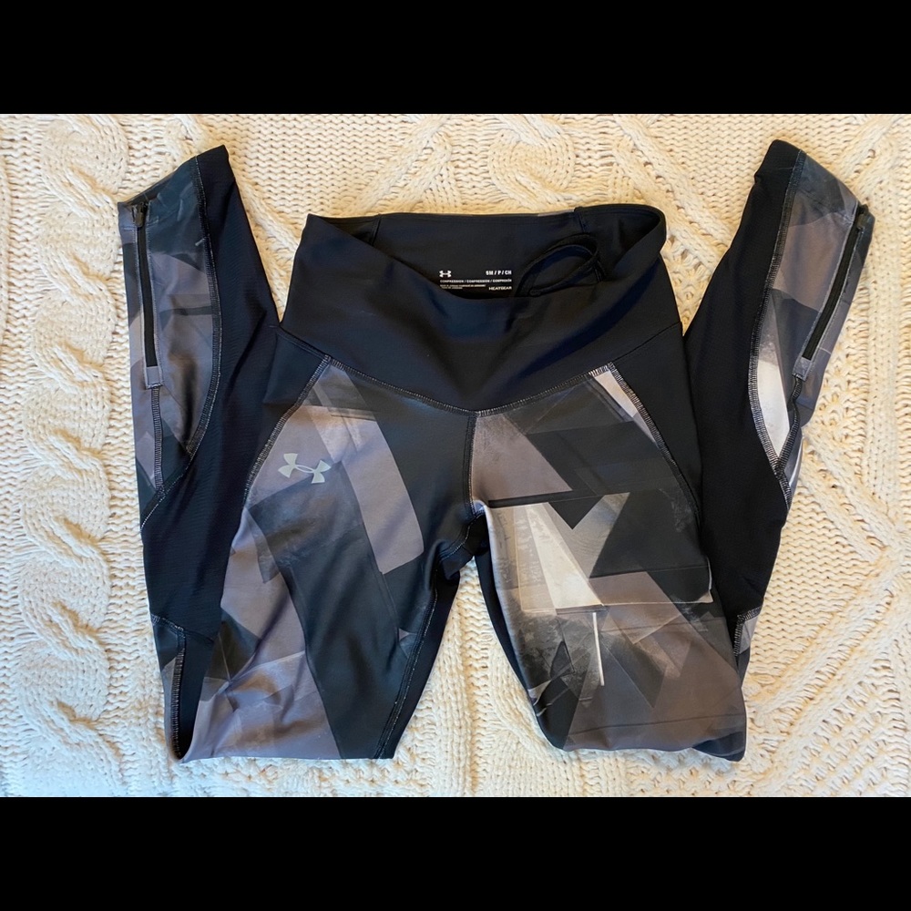 Under Armour compression leggings